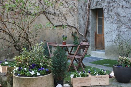 Фото Hotel Le Bourg 7 - Apartments