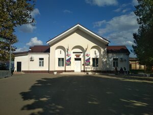 Kulturno-dosugovy tsentr Yuzhno-Kubanskogo selskogo poseleniya (Vilage of Yuzhniyi, Sovetskaya ulitsa, 31), cultural center