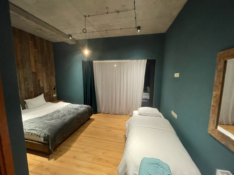 Фото Hotel Misty Mountain