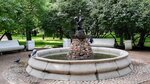 Фонтан Мальчик с гусем (Kirochnaya Street, 50соор1Ф), fuente