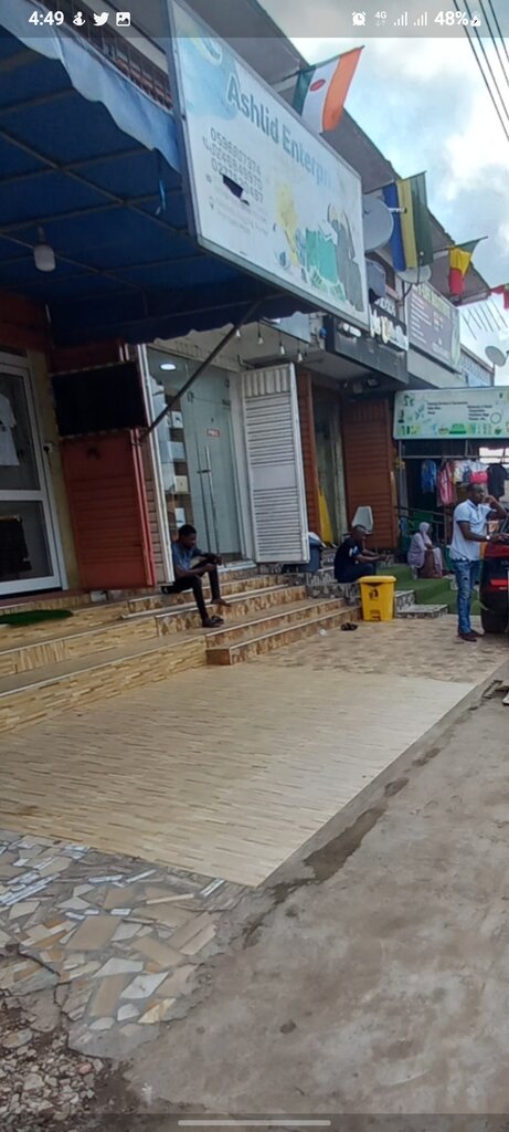 Clothing store Ashlid Enterprise, Accra, photo