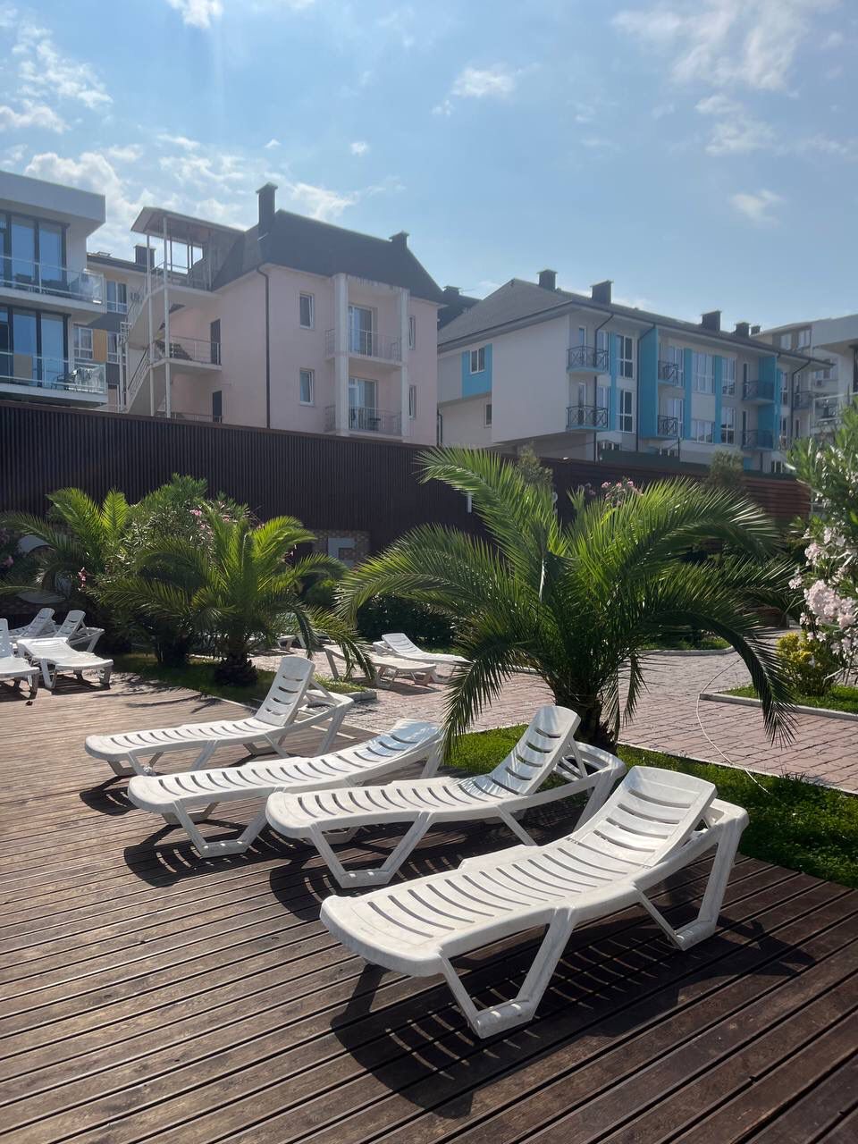 Фото Green Palace Apartment