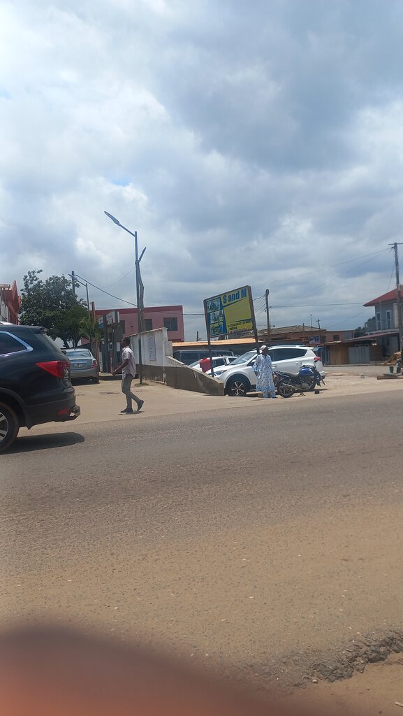 Car wash S AD M, Accra, photo