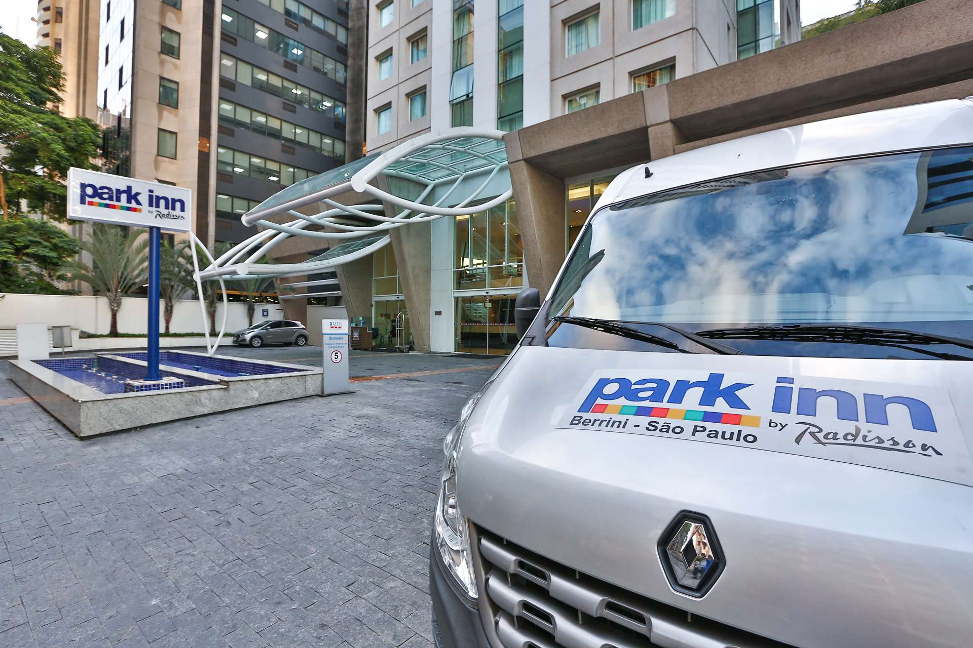 Фото Park Inn by Radisson Berrini