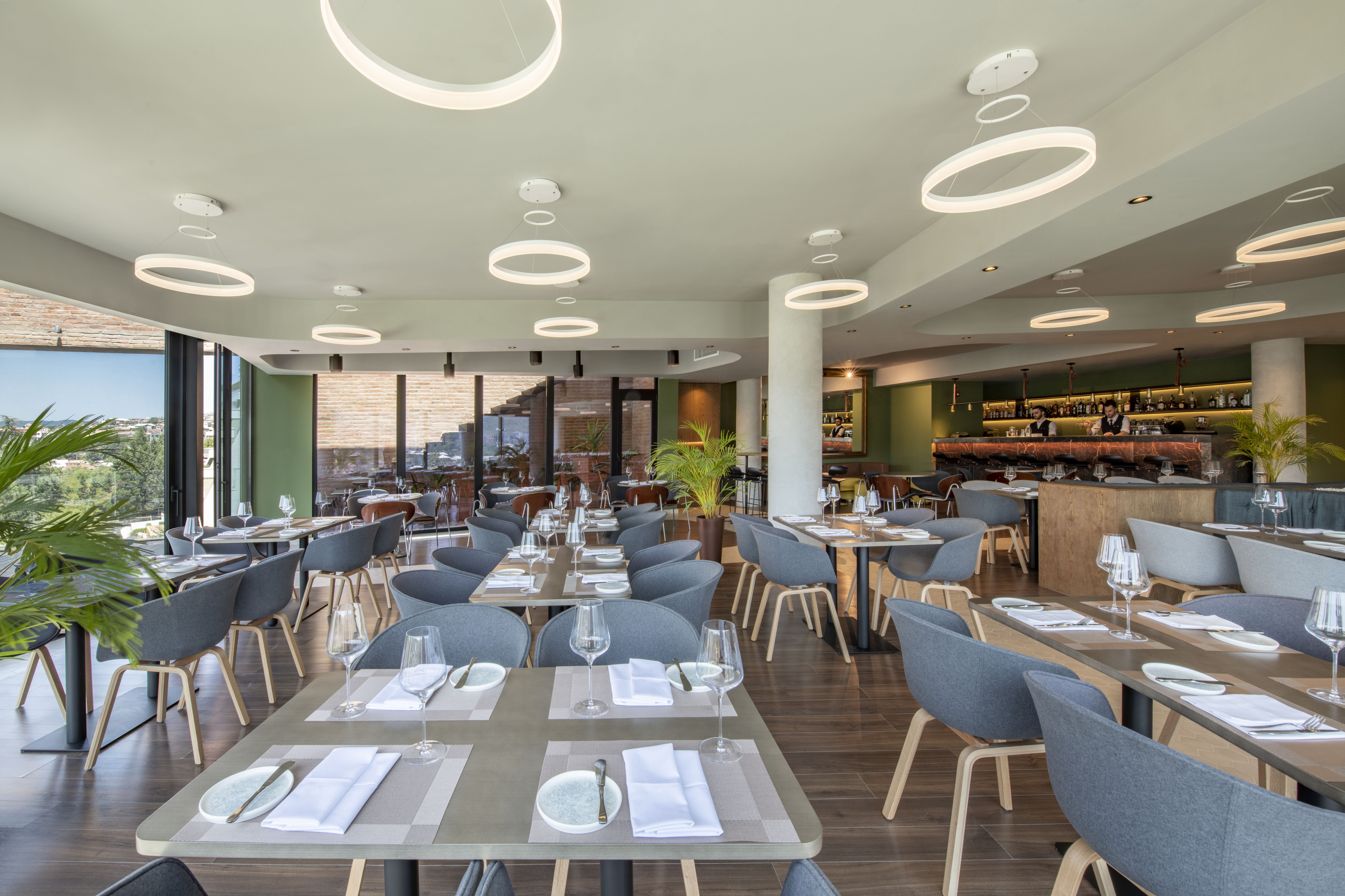 Фото Hotel Golden Tulip Design Tbilisi