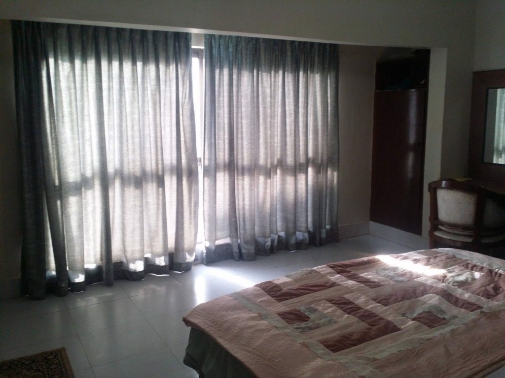 Фото Hilltop Hotel