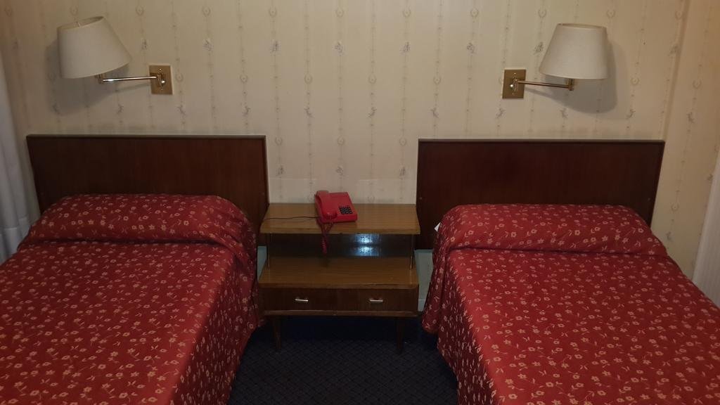 Фото Diplomat Hotel