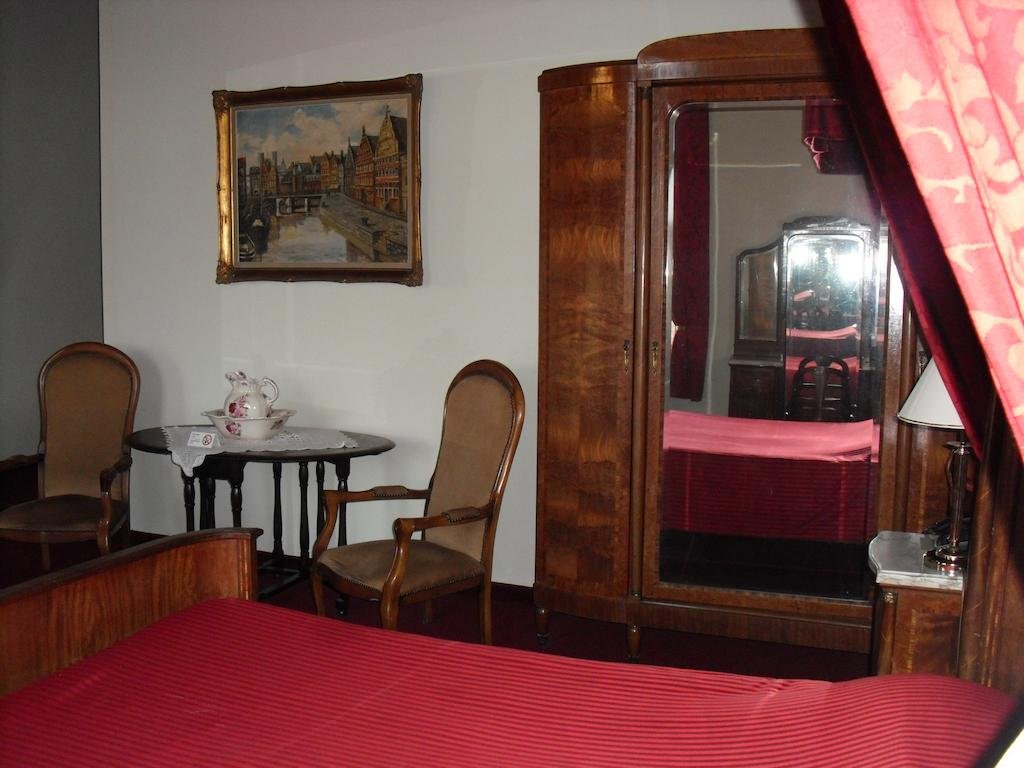 Фото Erasmus Hotel