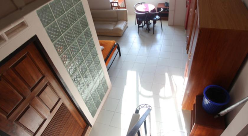 Фото Karon Cafe Inn