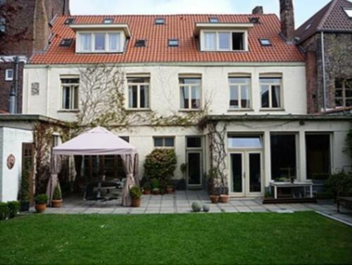 Гостиница Boutique b&b Raphaëlles в Брюгге