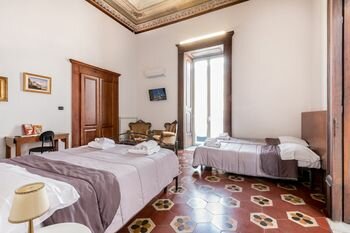 Hotel Opera Home, Naples, photo
