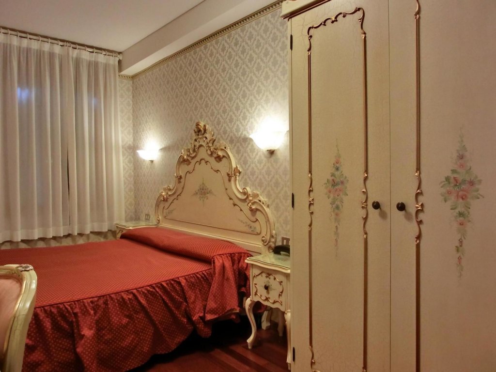 Фото Hotel Diana Venice