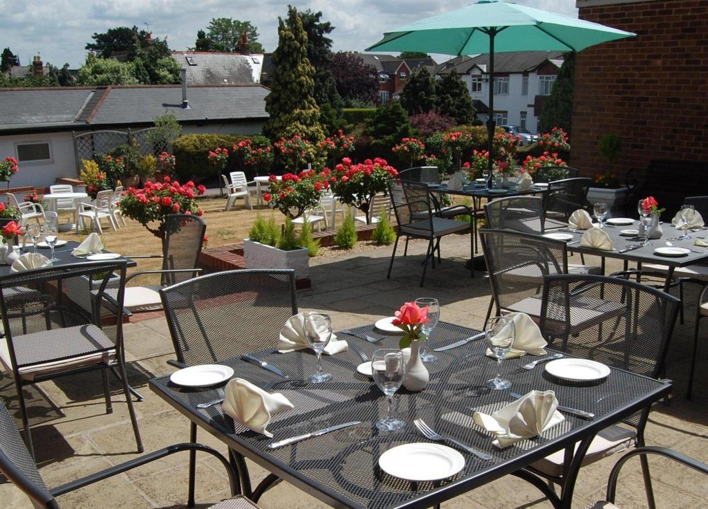 Фото отеля 2