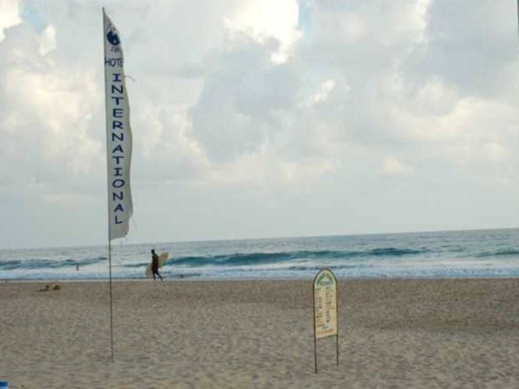 Фото International Beach Hotel and Restaurant