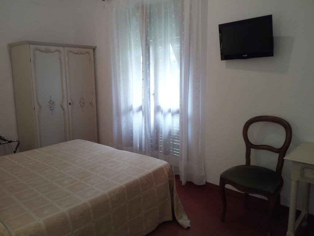 Фото Hotel La Vela-Castello Il Rifugio