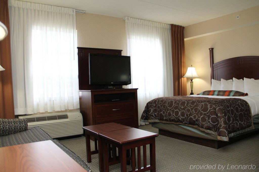 Фото Staybridge Suites London