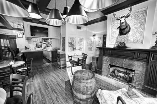 Фото Quality Inn Downtown Inner Harbour