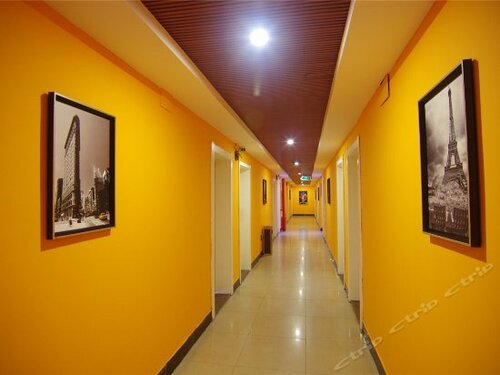 Гостиница Nanya Chain Hotel в Лохэ