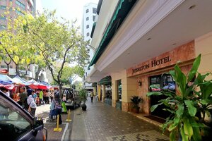 Гостиница The Jesselton Hotel