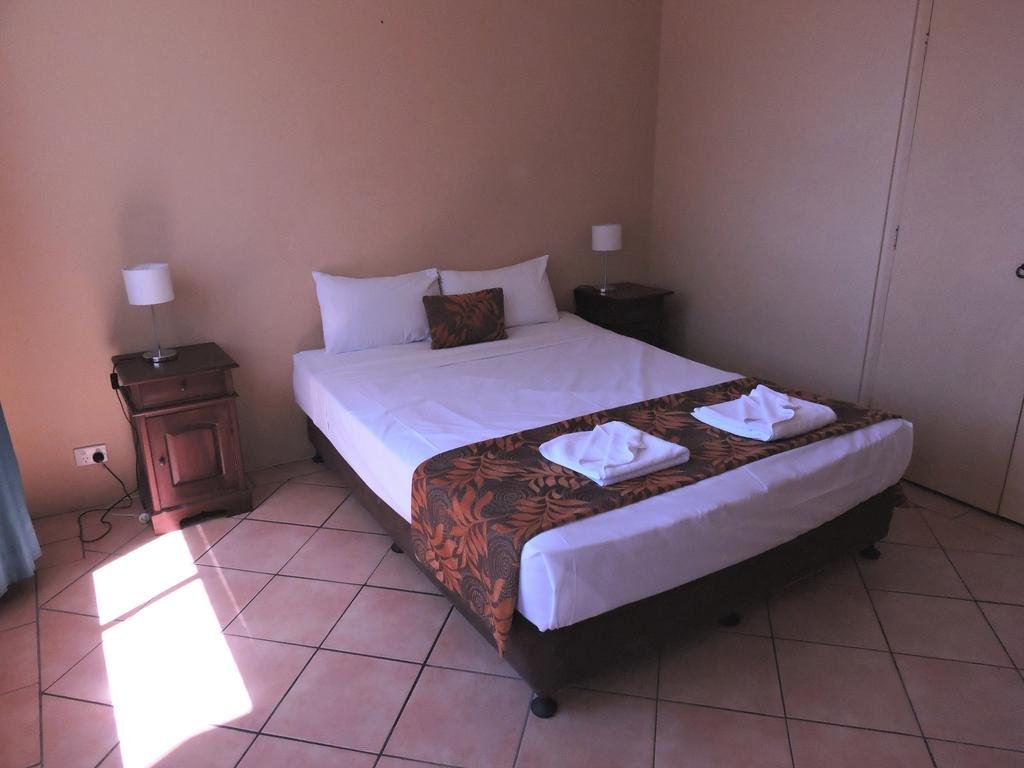 Фото Suntower Holiday Apartments