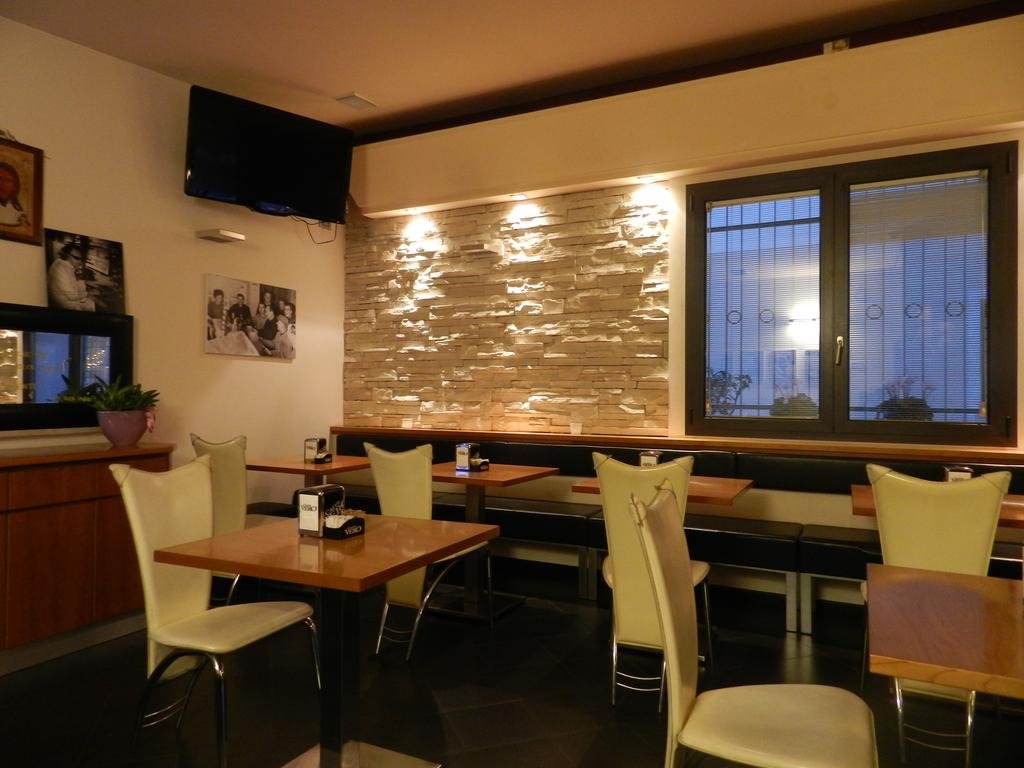 Фото Locanda Trattoria Caffè Cavour