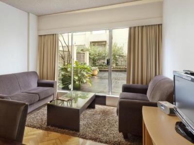 Фото Macleay Hotel