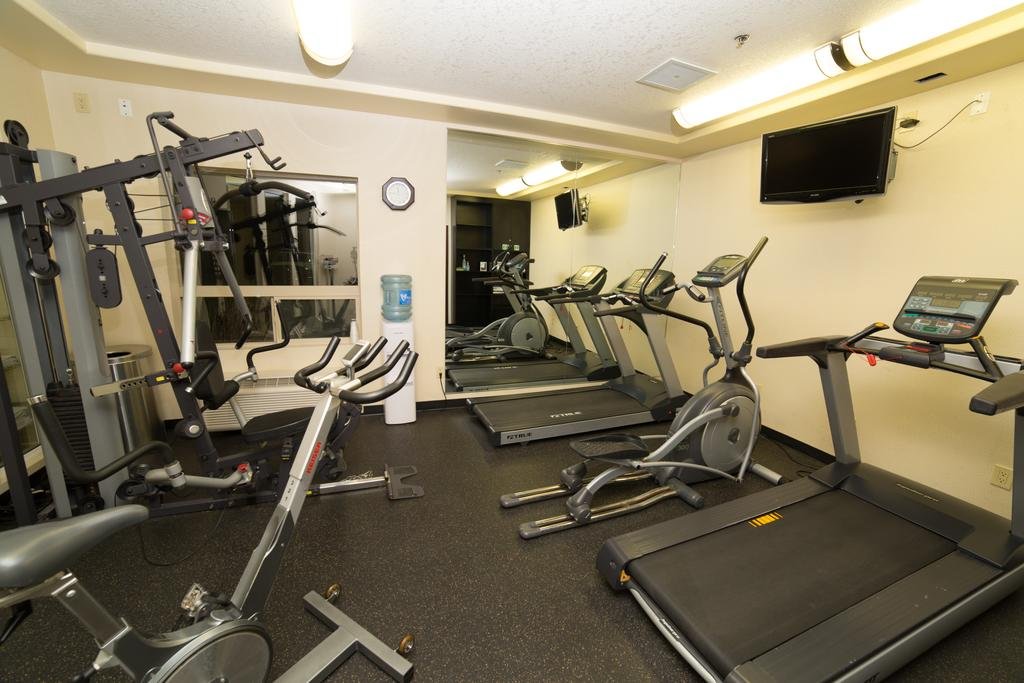 Фото Holiday Inn Hotel & Suites Lloydminster