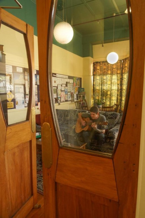 Фото Empire Hotel Backpackers