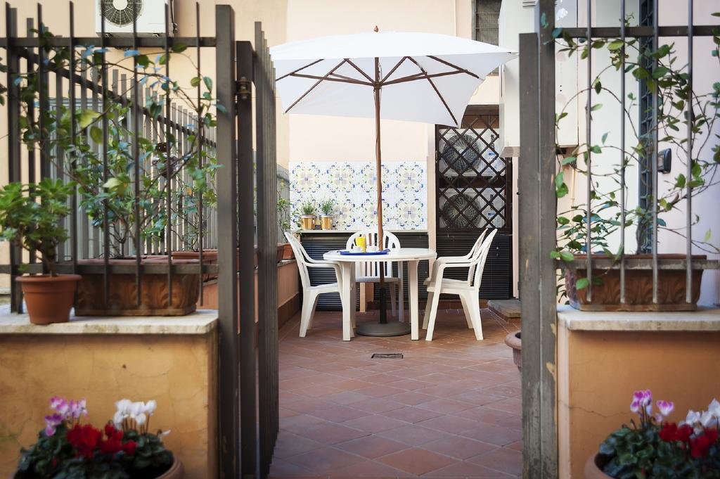 Фото Vatican Bridge Home