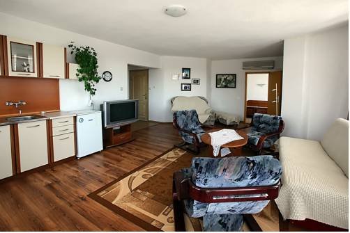 Фото Ravda Bay Guest House