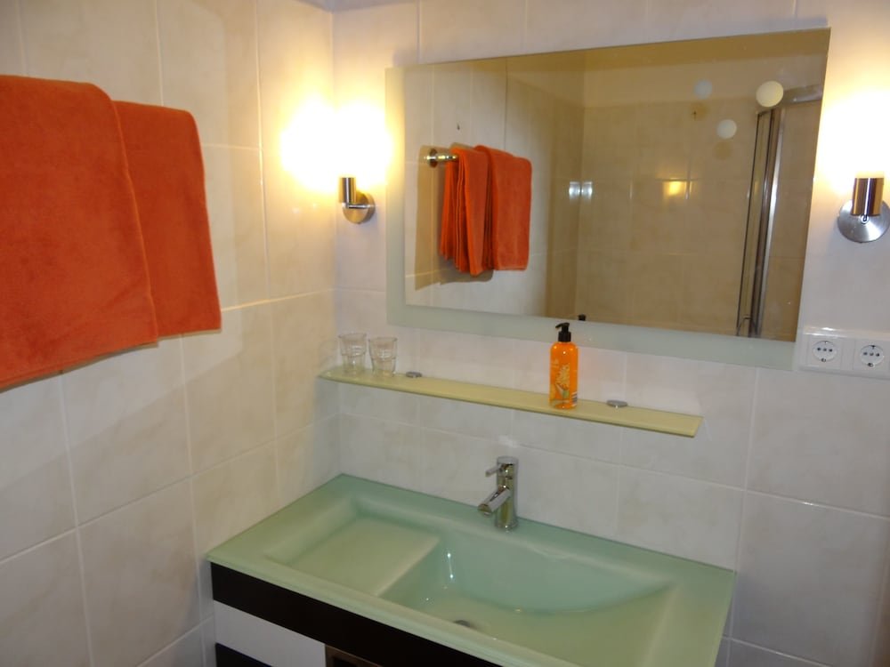 Фото Land-gut-Hotel Nordsee, Hotel Schild