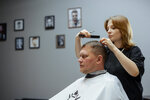 The Wolf (Parusnaya ulitsa, 9), barber shop