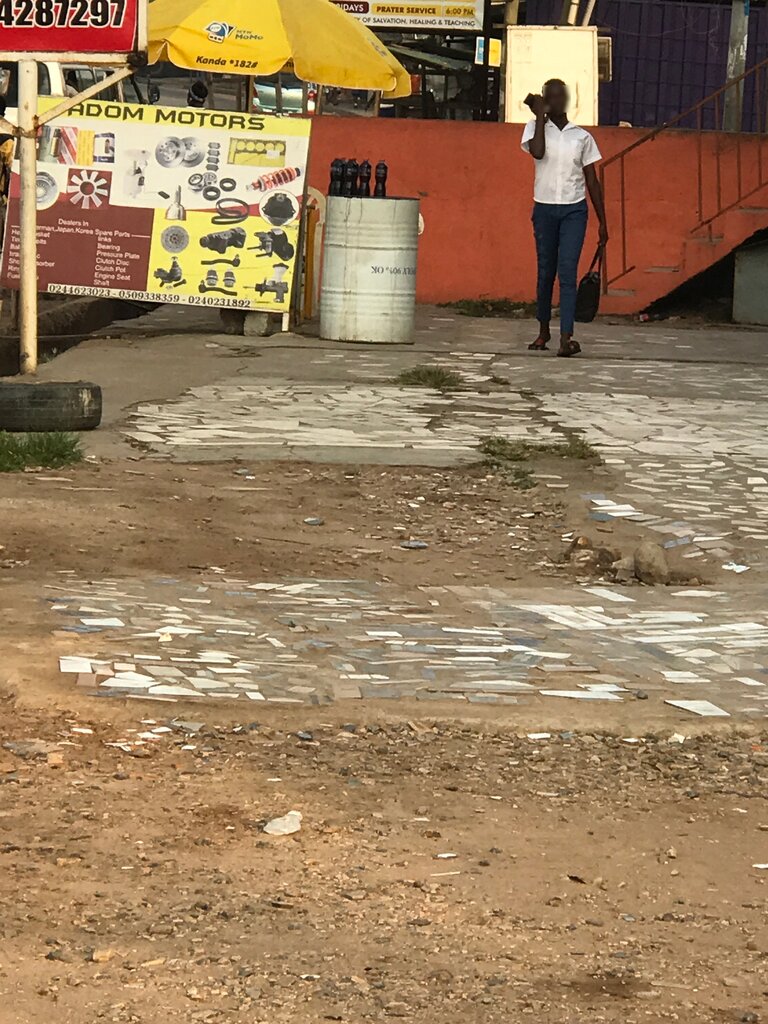 Auto parts and auto goods store Adom autoparts, Accra, photo