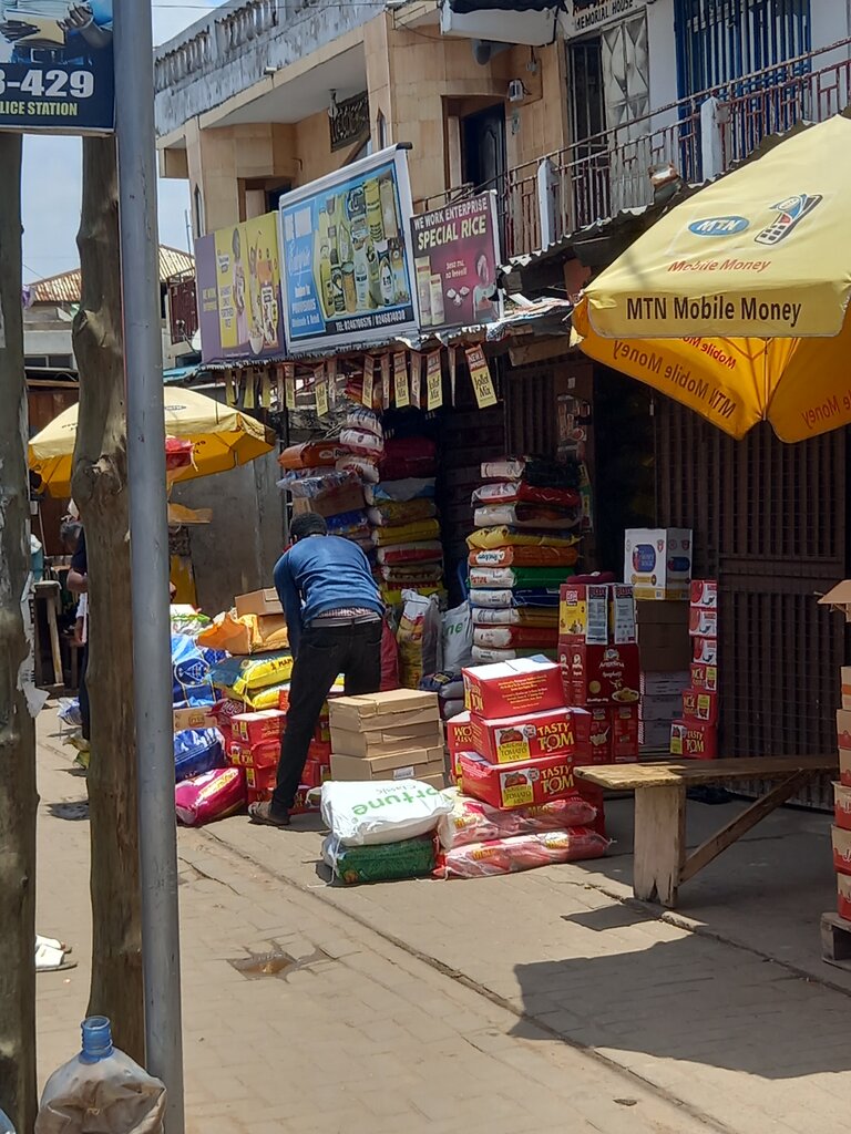 Supermarket We Work Enterprise, Accra, photo