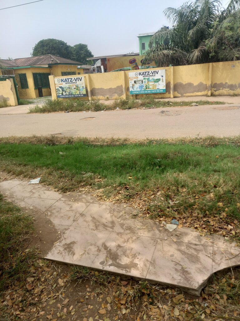 Supermarket Katz-Viv, Accra, photo