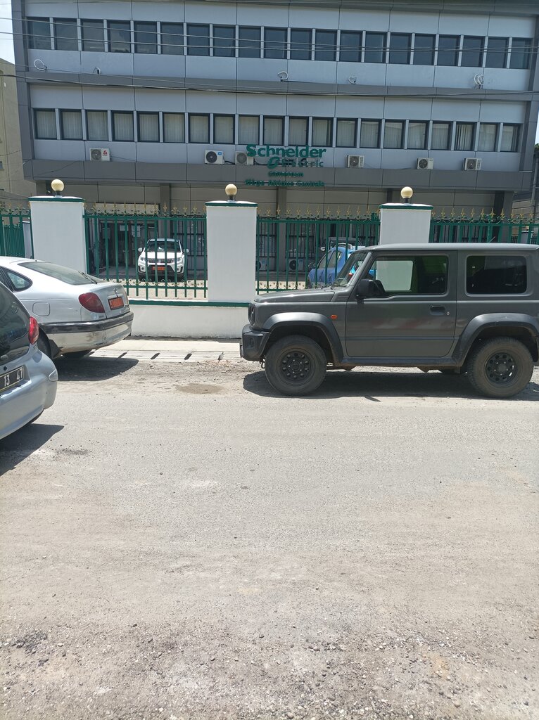 Office equipment Schneider Électronique, Douala, photo