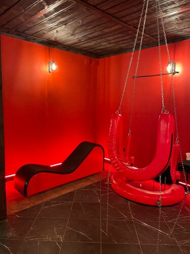 Ogriqli porno videolarda orqaga sakrab chiqdi