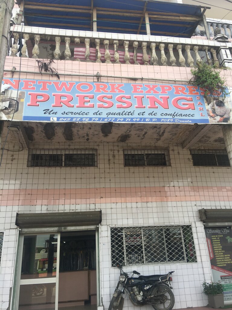 Laundry Network Express Pressing, Douala, photo