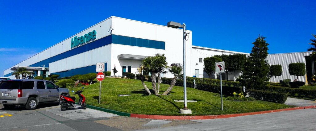 Items for mobile phones Hisense Middle East Trading, Dubai, photo