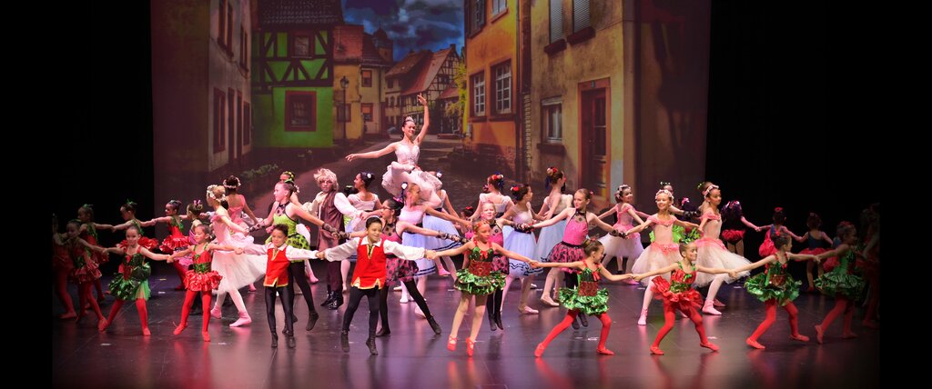 Choreography school Aspire Ballet, Dubai, photo