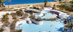 Заброшенный отель Holiday Area Eco Dream Club Sea Resor (Анталья, Кемер, махалле Чамьюва), достопримечательность в Кемере