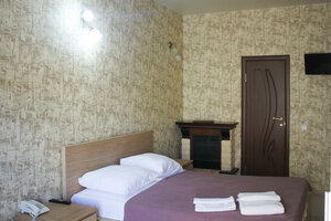 Relax (Scherbinka, Simferopolskoye Highway, 21с1), hotel