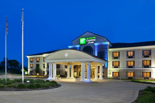 Гостиница Holiday Inn Express Hotel & Suites Wadsworth, an Ihg Hotel