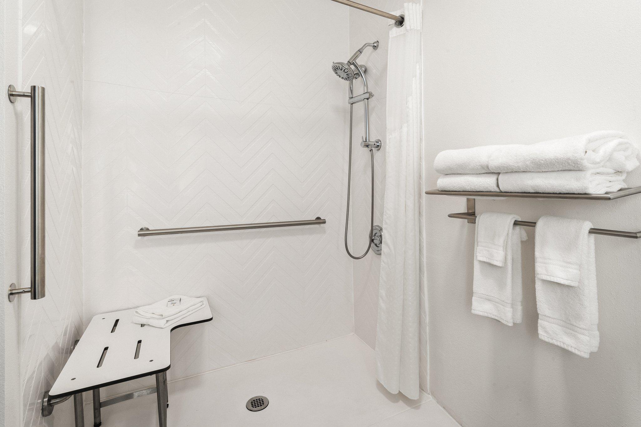 Фото Holiday Inn & Suites Bothell, an Ihg Hotel