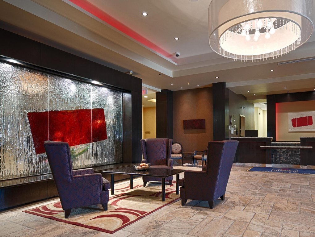 Фото Best Western Sunrise Inn & Suites