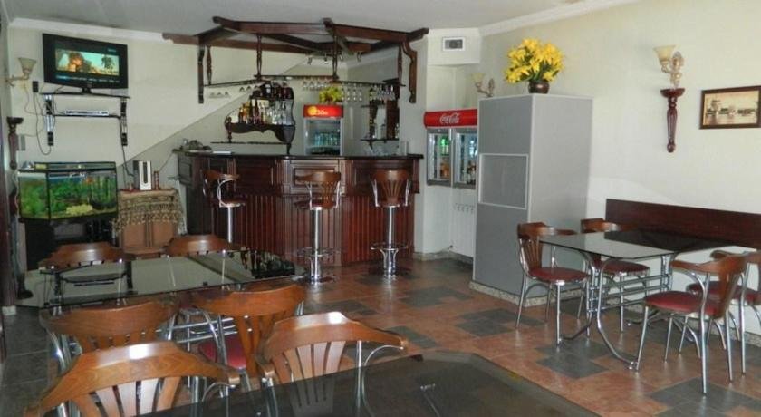 Фото Hotel Ritsa