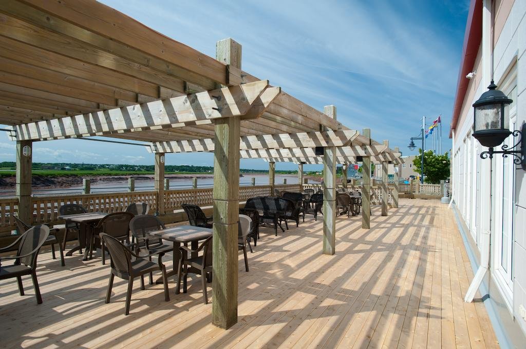 Фото Chateau Moncton Trademark Collection by Wyndham