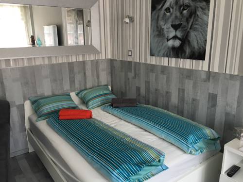 Фото Monroe Central Budapest