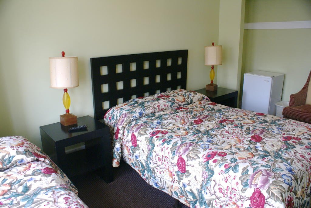 Фото Dakota Hotel