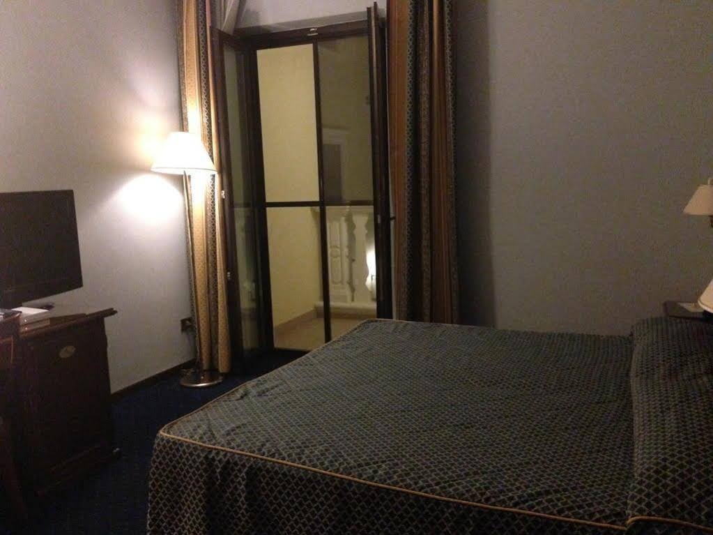 Фото Hotel Queen Victoria